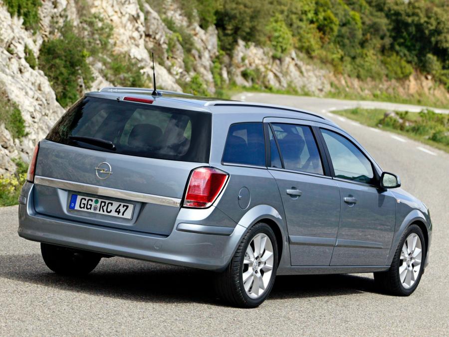  Opel Astra Combi H 2004 года  (фото 13 из 28)